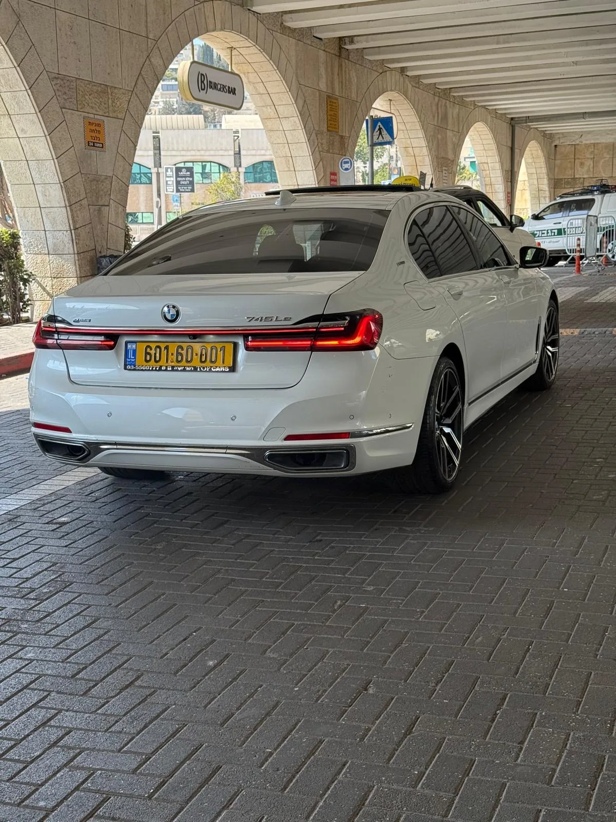 BMW 745Le — צילום רכב מקורי